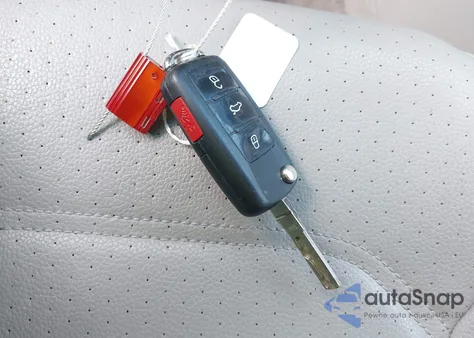 2013 Volkswagen Passat Se from USA, damaged, VIN 1VWBH7A32DC103196